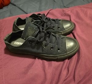 Converse Women Black Low Top Canvas Sneakers